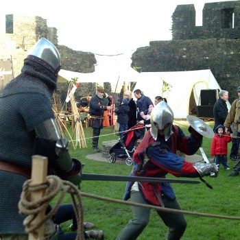 Caerphilly Medieval Christmas Market - Knight Battle